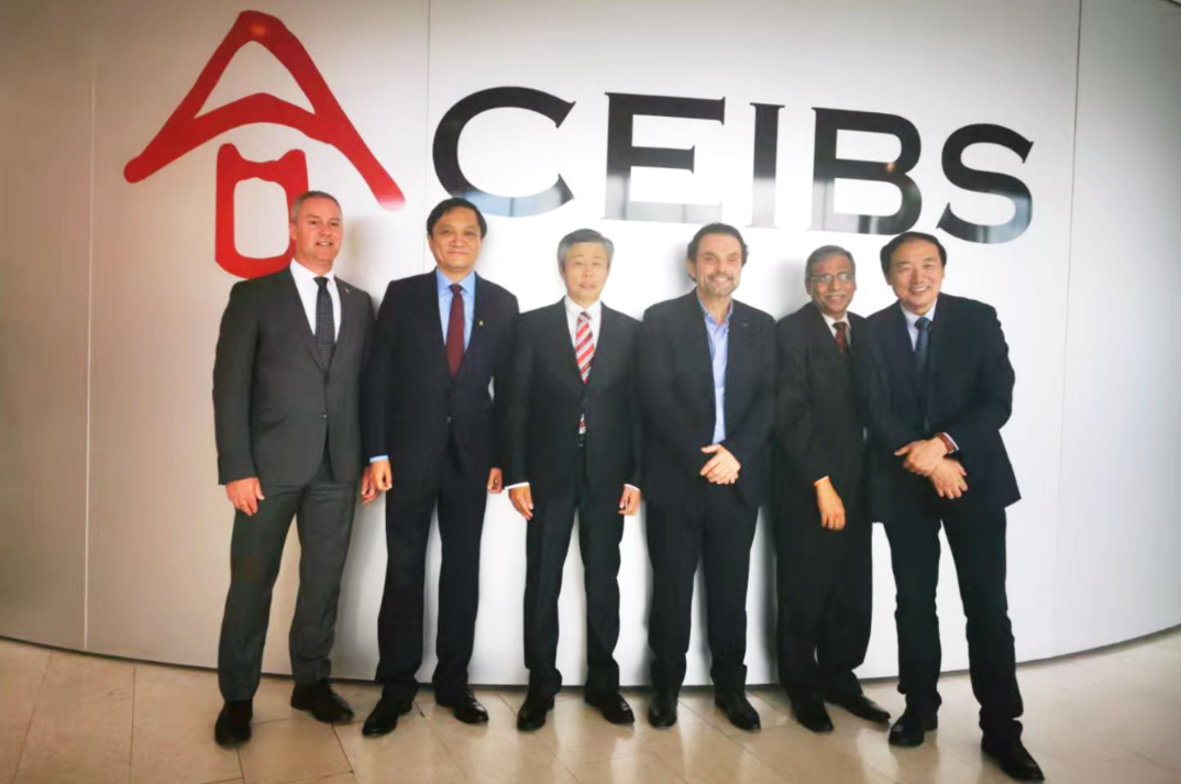 v7777威尼斯捐资中欧国际工商学院瑞士分校区助力全球经济智库人才作育